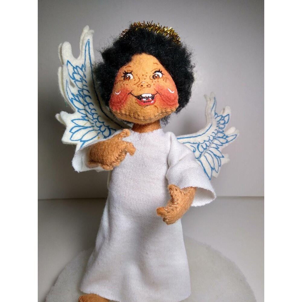 Annalee 7.5" Black Hair Winged Angel With Halo 1993 Felt Poseable Doll Christmas